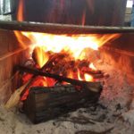 木育×食育 キッズファーマープロジェクト 薪割りして味噌汁つくり!