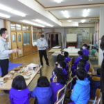 【相生木育教室４】 木粉簡易トイレの実験